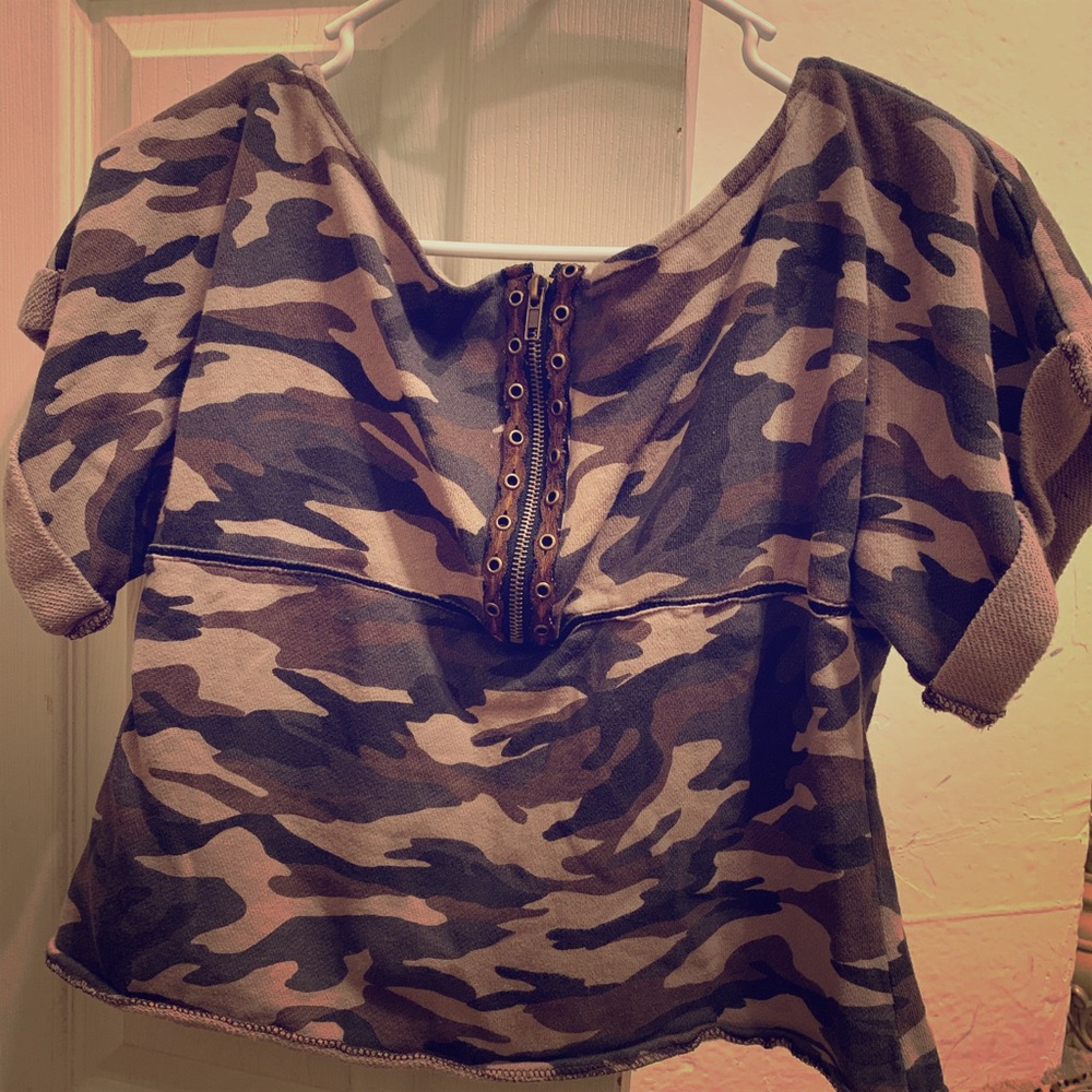 Crop top